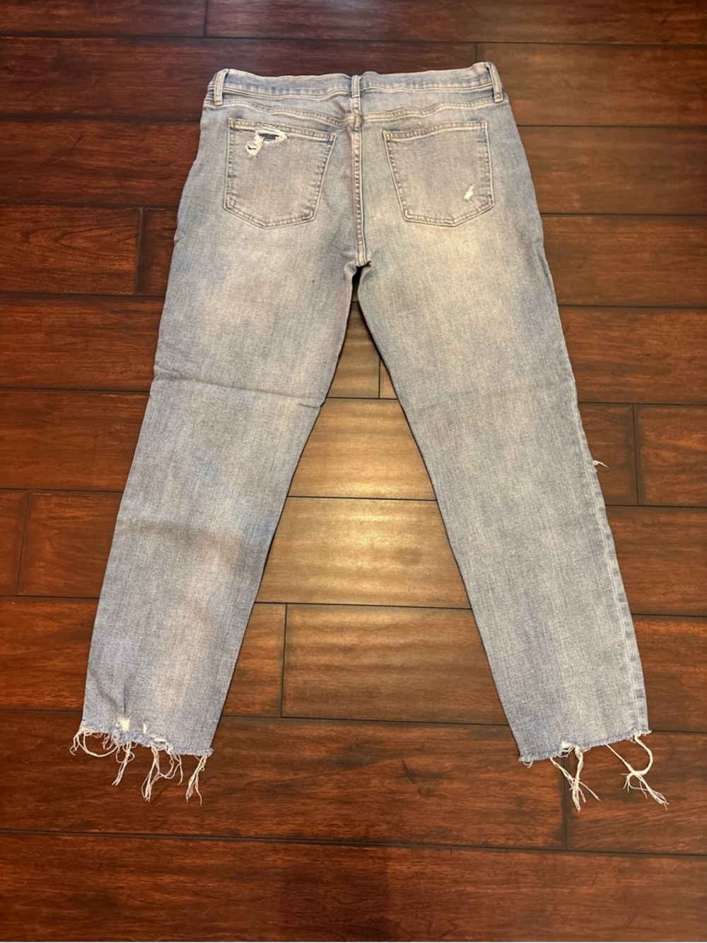 GAP Girlfriend Jeans Mid Rise Distressed Size 31/12L - Picture 7 of 11
